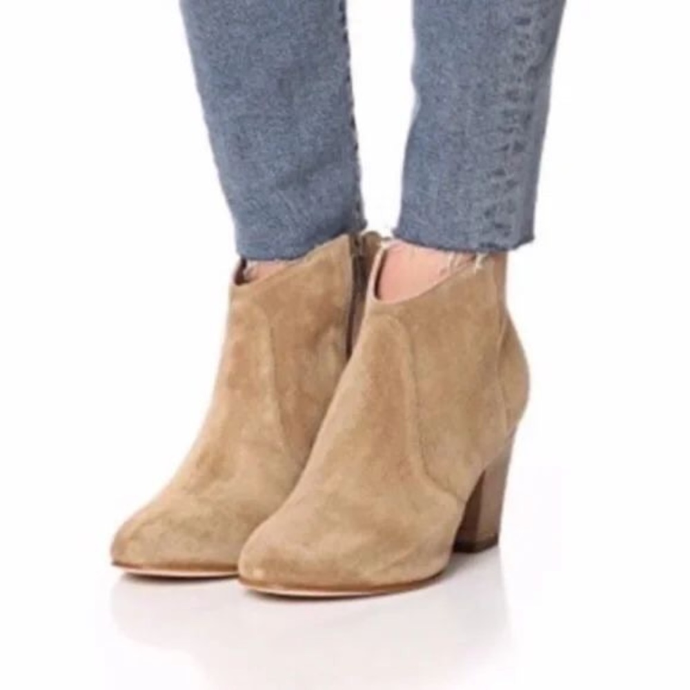 Club Monaco Tan Suede Stacked Heel Brooklyn Bootie With Box Size 9  (39)  GUC